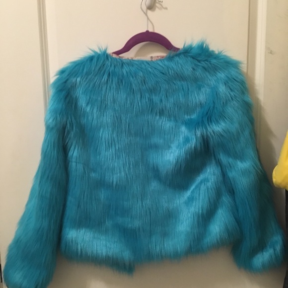 Bright blue faux fur jacket - Picture 4 of 4